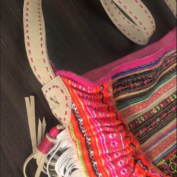 SOLD! NWOT! Thai Embrodered Hobo Crossbody Purse - Picture 12 of 13